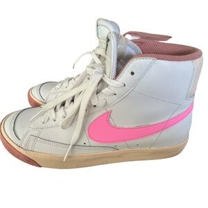 Nike Blazer Mid 77 Bubble Gum Pink Lace Up Shoes DZ2900-100 Youth Size 6.5Y